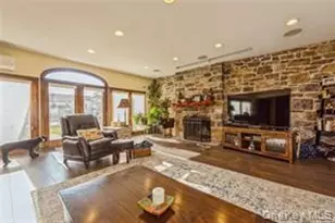465 W Market St, Long Beach, NY 11561 - Photo 4