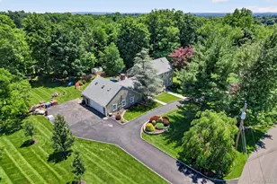 3 Truman Ct, Middletown, NY 10940 - Photo 2