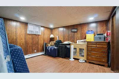 54 E Maujer Street, Valley Stream, NY 11580 - Photo 18