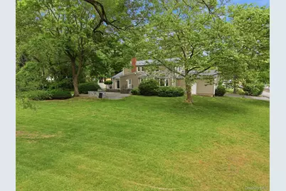 455 Deer Park Road, Dix Hills, NY 11746 - Photo 18