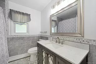 16 Valentine Rd, Shoreham, NY 11786 - Photo 12
