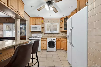 72-41 52 Avenue, Maspeth, NY 11378 - Photo 10