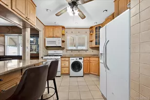72-41 52nd Ave, Maspeth, NY 11378 - Photo 10