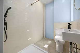 25 Indian Rd, New York, NY 10034 - Photo 10