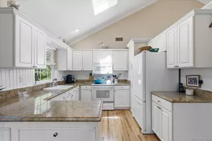 34 Water Hole Rd, East Hampton, NY 11937 - Photo 10