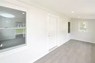 7 Pioneer Ave, Suffern, NY 10901 - Photo 6