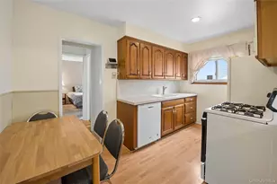 50 Hazelton Rd, Yonkers, NY 10710 - Photo 12
