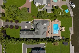 65 W Bayberry Rd, Islip, NY 11751 - Photo 6