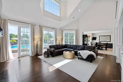 65 W Bayberry Road, Islip, NY 11751 - Photo 14