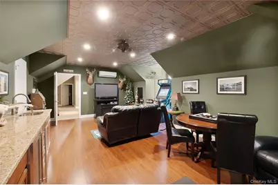 65 W Bayberry Road, Islip, NY 11751 - Photo 36
