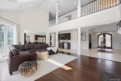 65 W Bayberry Road, Islip, NY 11751 - Photo 12