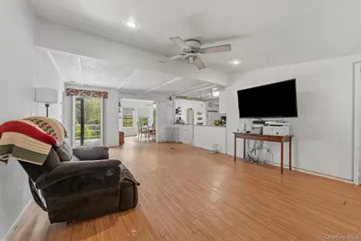 2296 Crompond Road, Cortlandt Manor, NY 10567 - Photo 12