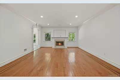 193 Saxon Woods Road, Scarsdale, NY 10583 - Photo 14