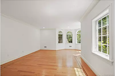 193 Saxon Woods Road, Scarsdale, NY 10583 - Photo 8