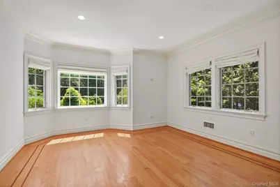 193 Saxon Woods Road, Scarsdale, NY 10583 - Photo 16
