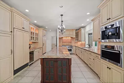 193 Saxon Woods Road, Scarsdale, NY 10583 - Photo 18
