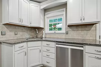 480 Sleepy Hollow Drive, Shirley, NY 11967 - Photo 22
