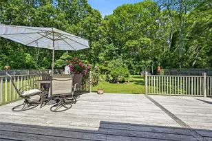 480 Sleepy Hollow Dr, Shirley, NY 11967 - Photo 26