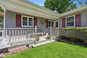 480 Sleepy Hollow Dr, Shirley, NY 11967 - Photo 4