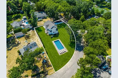 1700 Smith Drive S, Southold, NY 11971 - Photo 32