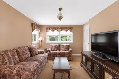968 Glenwood Road, West Hempstead, NY 11552 - Photo 6