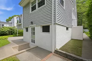 968 Glenwood Rd, West Hempstead, NY 11552 - Photo 4