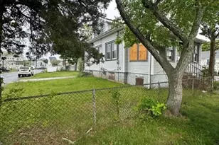 17 Mound St, Lindenhurst, NY 11757 - Photo 12