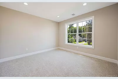 46 Washington Avenue S, Centereach, NY 11720 - Photo 14
