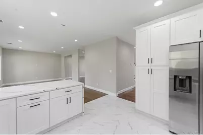 46 Washington Avenue S, Centereach, NY 11720 - Photo 30