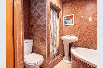 11614 Bessemer Street, Richmond Hill, NY 11418 - Photo 10