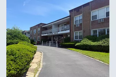 601 Chestnut Street #A-15, Cedarhurst, NY 11516 - Photo 2