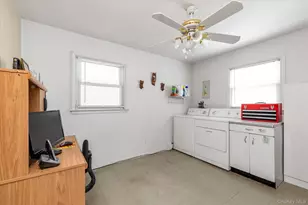 3 Avenue B, Locust Valley, NY 11560 - Photo 12