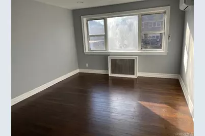 14 Linden Street, Great Neck, NY 11021 - Photo 2