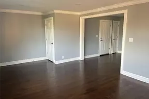 14 Linden St, Great Neck, NY 11021 - Photo 6