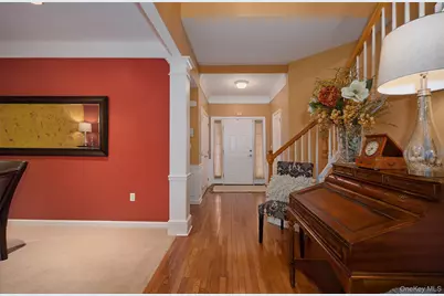 7 Bainbridge Place #404, Newburgh, NY 12550 - Photo 8