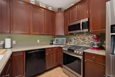 7 Bainbridge Place #404, Newburgh, NY 12550 - Photo 14