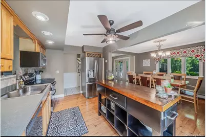 7 Resiak Court, Holbrook, NY 11741 - Photo 8