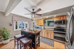 7 Resiak Ct, Holbrook, NY 11741 - Photo 6