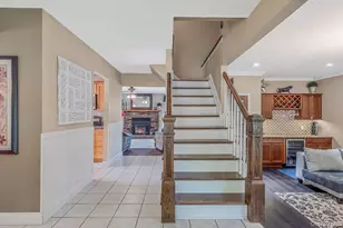 7 Resiak Ct, Holbrook, NY 11741 - Photo 12