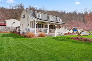 2 Greenwood Dr, Beacon, NY 12508 - Photo 2