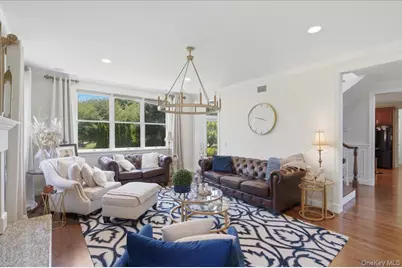2 Mercedes Court, Patchogue, NY 11772 - Photo 10