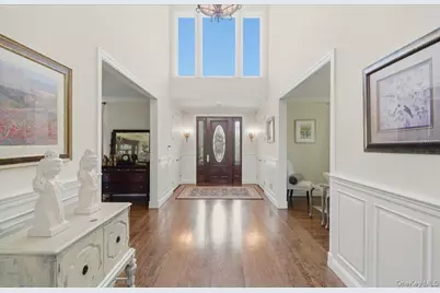 2 Mercedes Court, Patchogue, NY 11772 - Photo 6