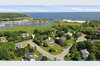 2 Mercedes Court, Patchogue, NY 11772 - Photo 46