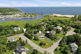 2 Mercedes Ct, Patchogue, NY 11772 - Photo 46