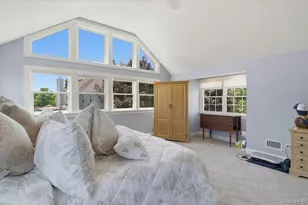 2 Mercedes Ct, Patchogue, NY 11772 - Photo 22