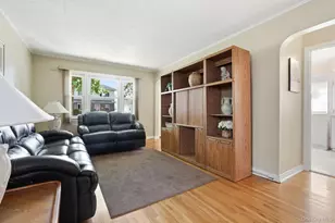 246-16 86th Rd, Bellerose, NY 11426 - Photo 6