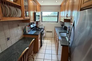 35 Shady Glen Ct, New Rochelle, NY 10805 - Photo 4