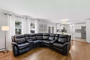 9 Northumberland Dr, Shoreham, NY 11786 - Photo 12