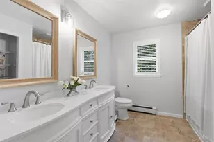 9 Northumberland Dr, Shoreham, NY 11786 - Photo 26