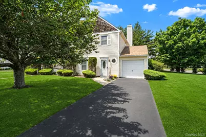 1 Thrush Path, Coram, NY 11727 - Photo 18